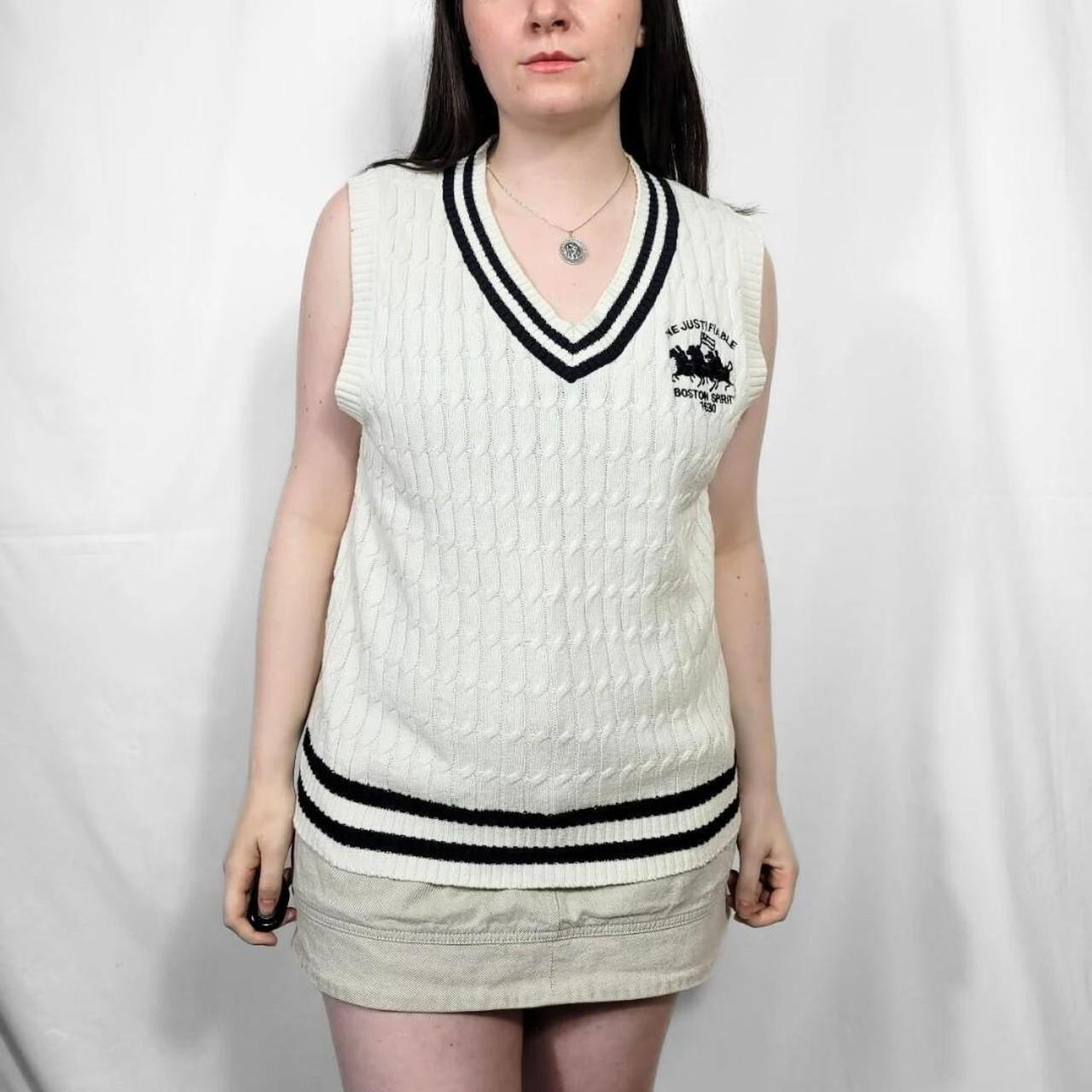 Vintage 9s White Cable Knit Sleeveless Vest