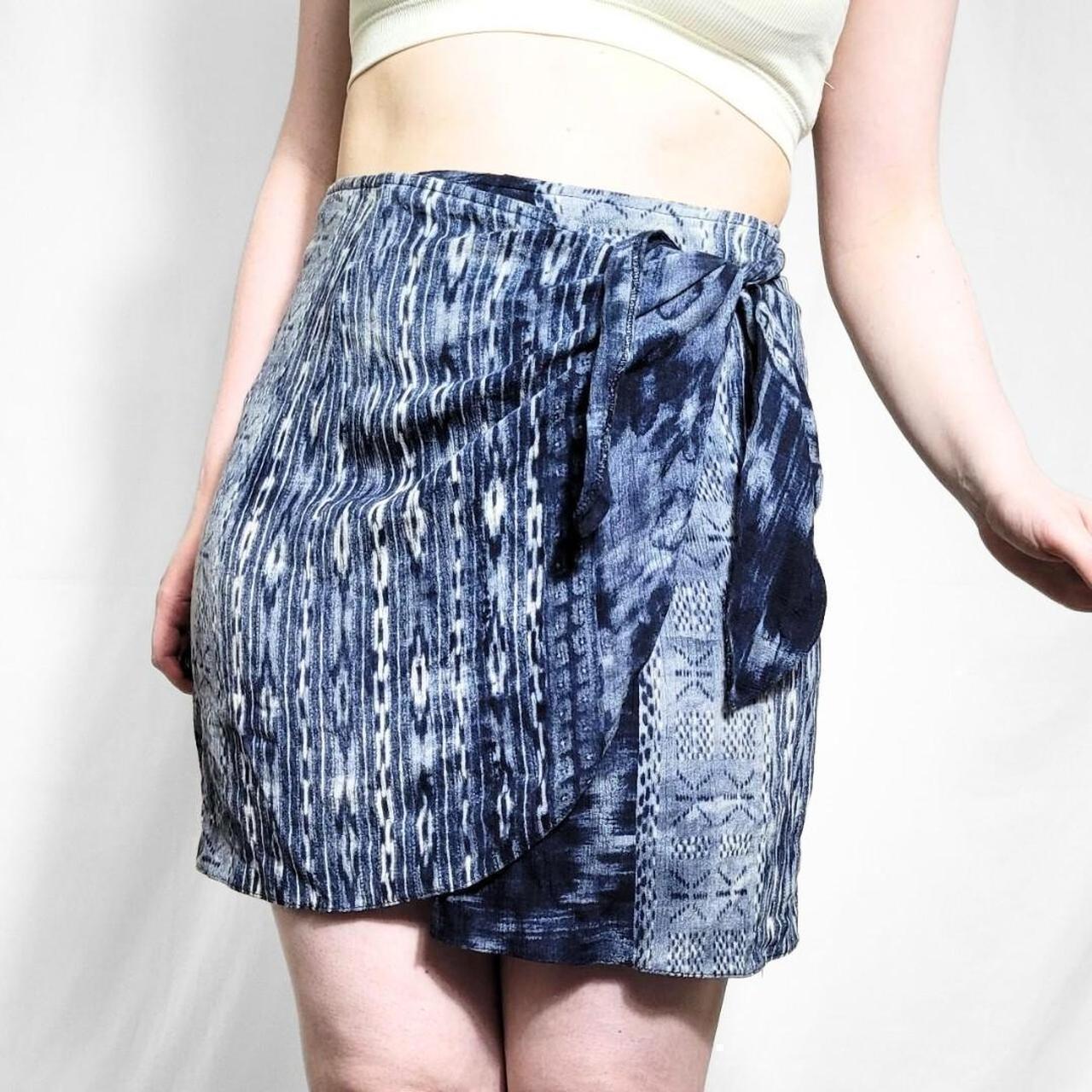Vintage Y2K Blue Tie-Dye Mini Wrap Skirt – River Island Boho Vibes