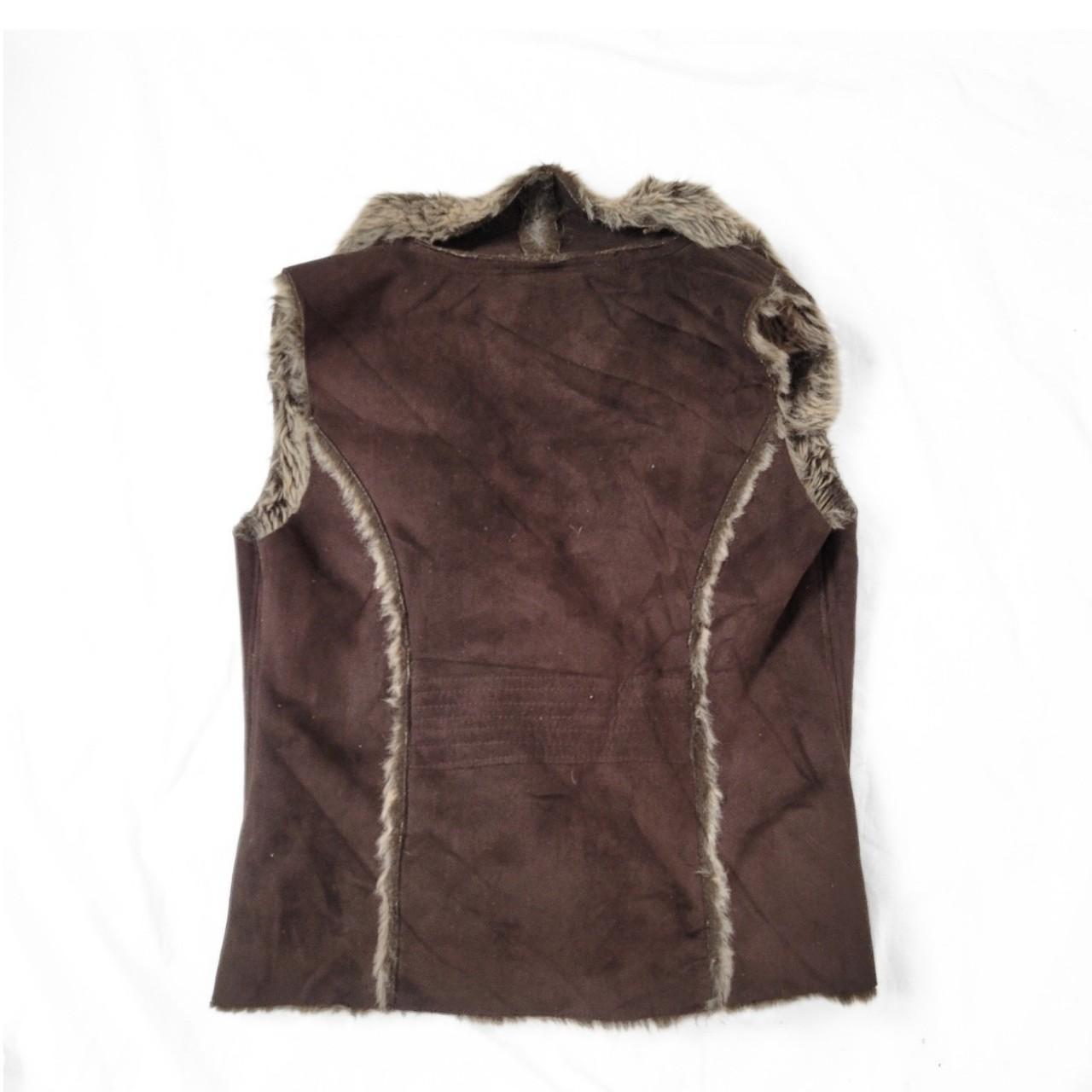 Vintage Y2K Brown Faux Fur Vest – Button-Up Front & Collar