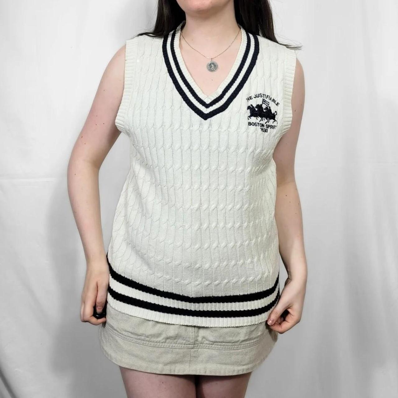 Vintage 9s White Cable Knit Sleeveless Vest