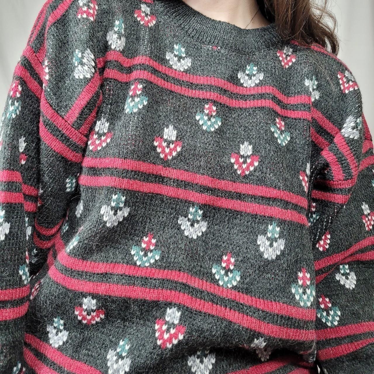 Vintage 90s Retro Floral Knitted Sweater