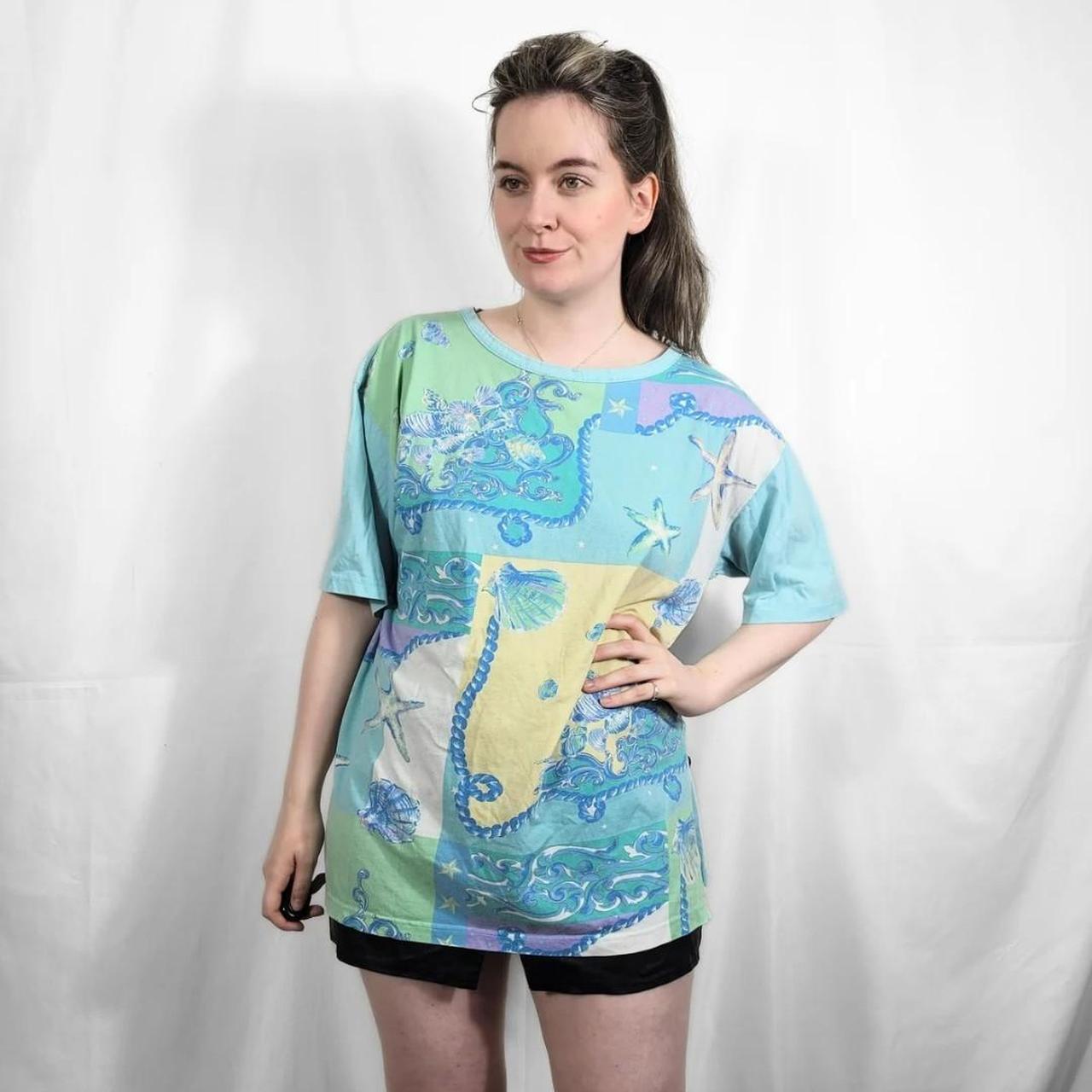 Vintage Y2K Multi-Coloured Holiday Print Tee – Dash