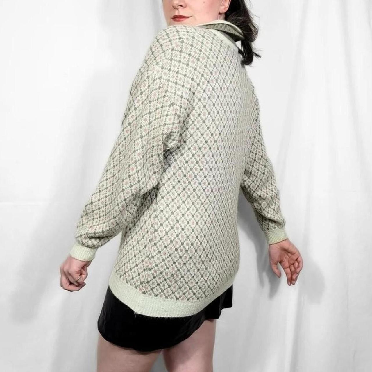 Vintage 70s Diamond Print Collared Knitted Jumper