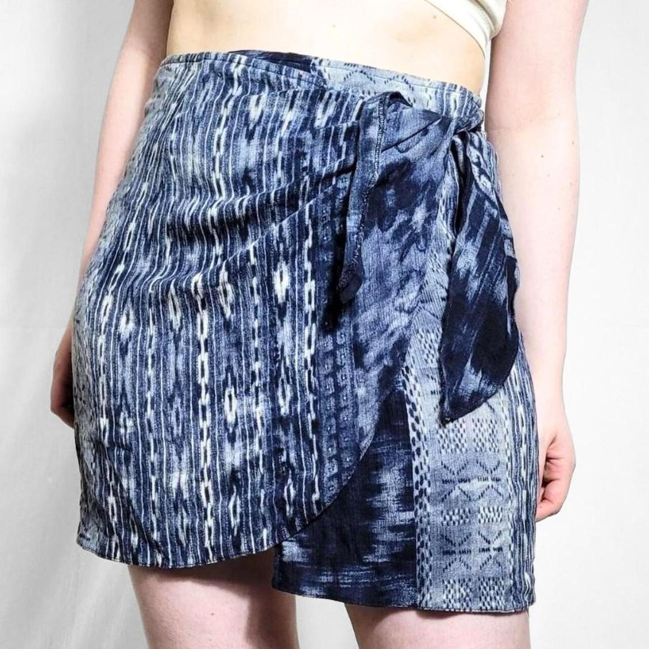 Vintage Y2K Blue Tie-Dye Mini Wrap Skirt – River Island Boho Vibes