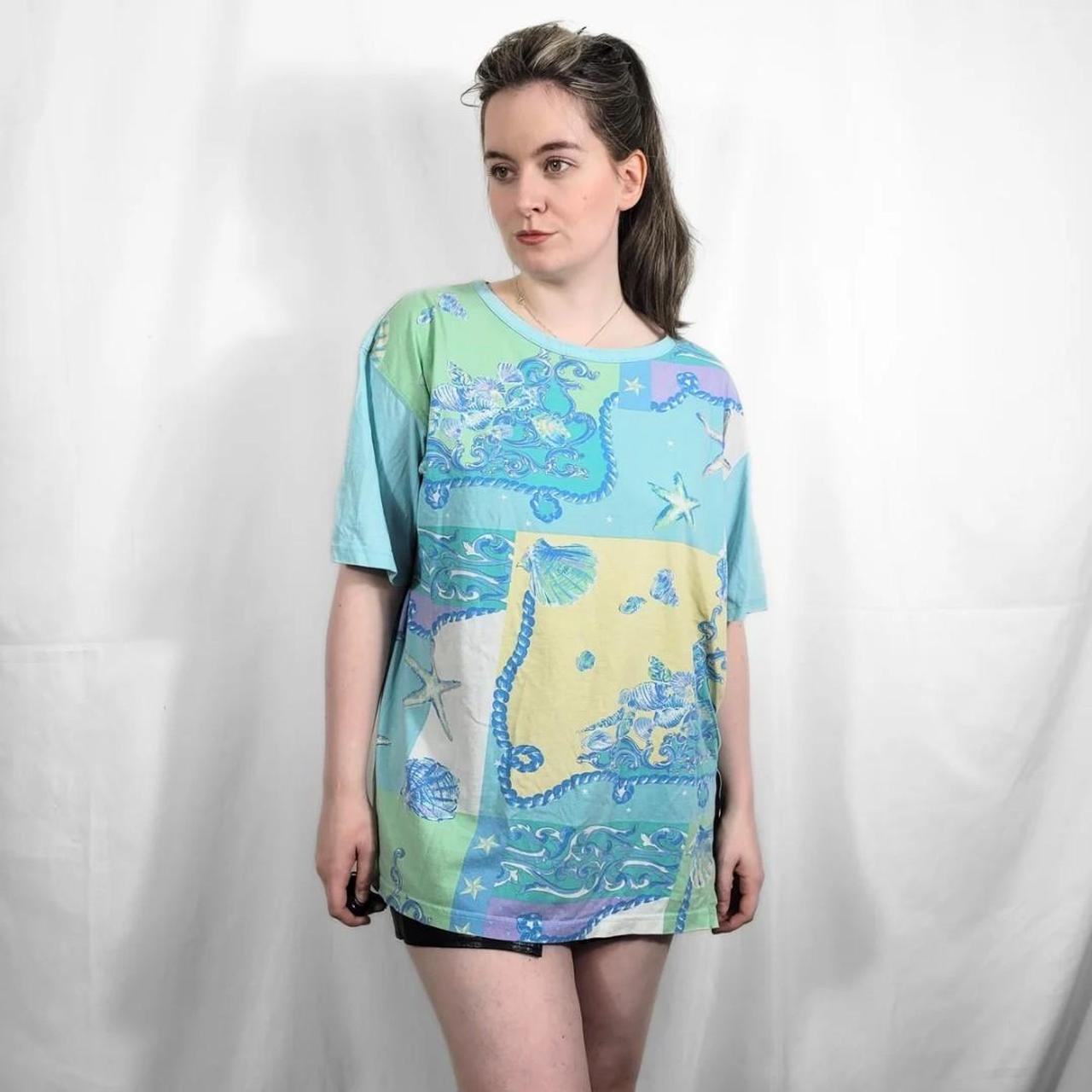 Vintage Y2K Multi-Coloured Holiday Print Tee – Dash
