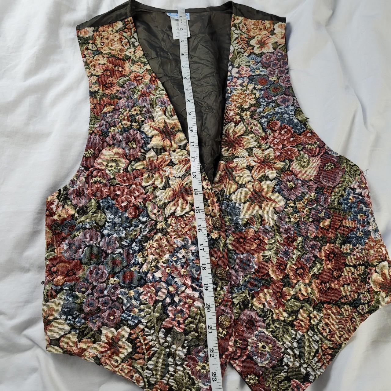 Vintage 90s floral tapestry vest – boho festival style