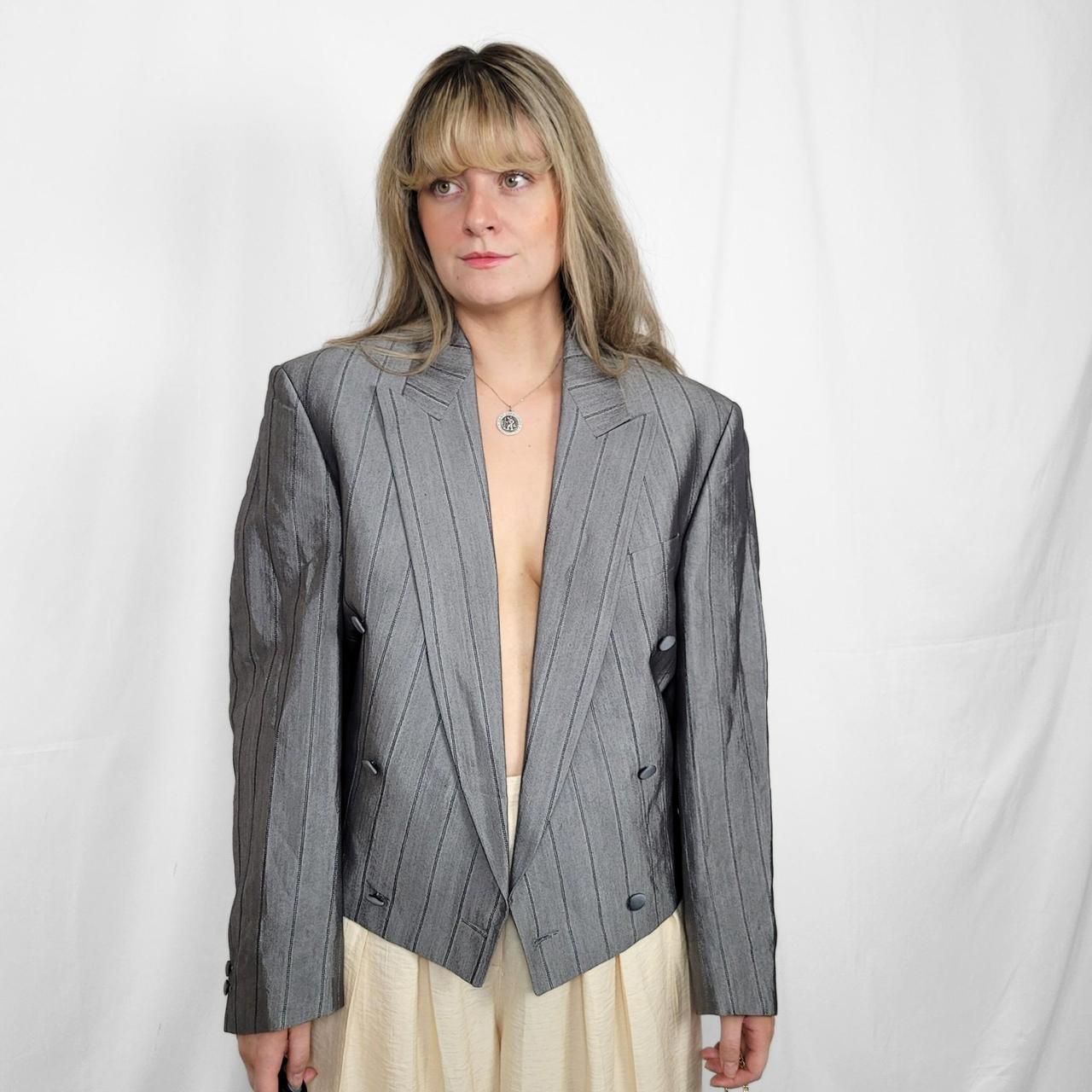 90s Grey Pinstripe Oversized Blazer – Classic Power Suit Vibes
