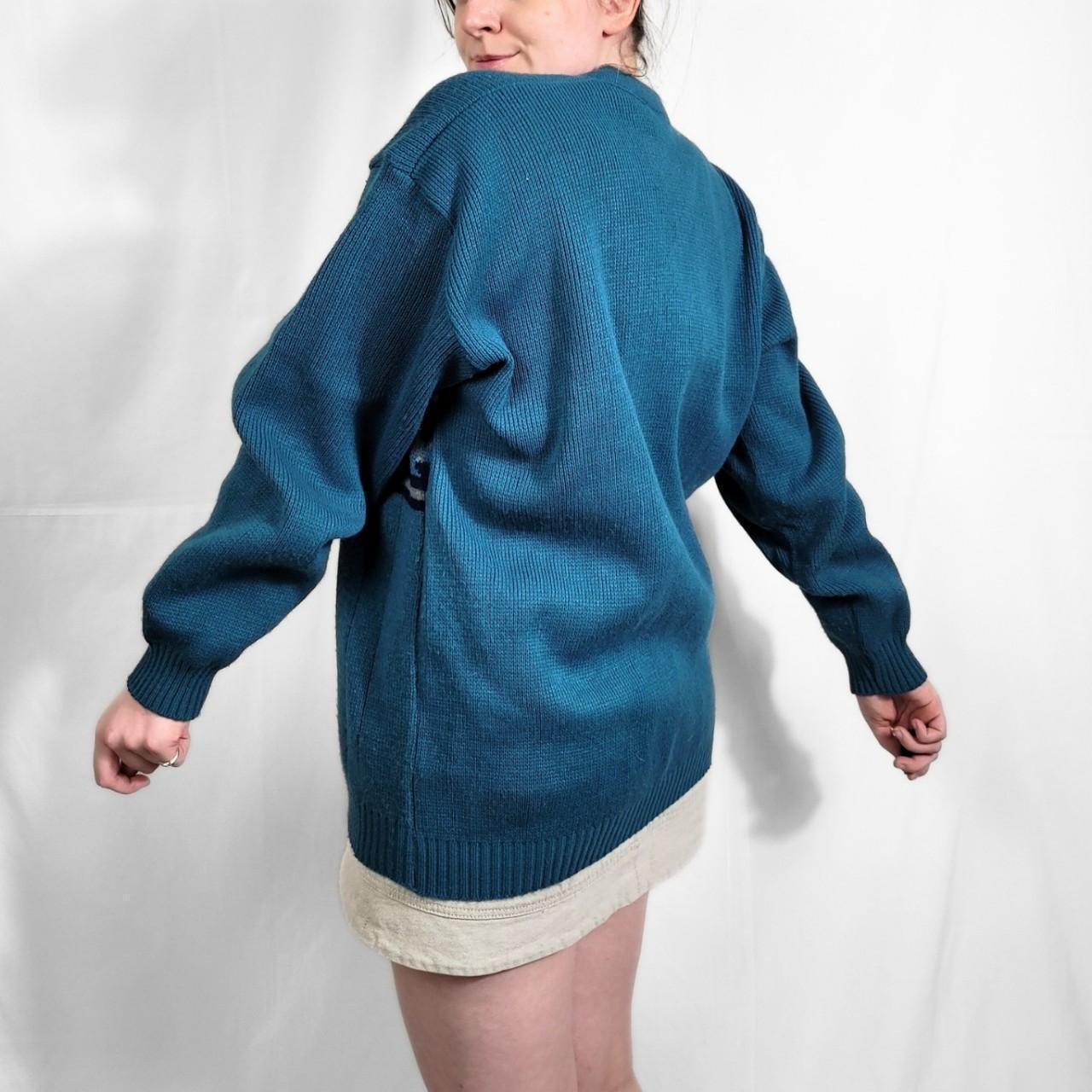 Vintage 90s Blue Funky Pattern V Neck Knitted Jumper