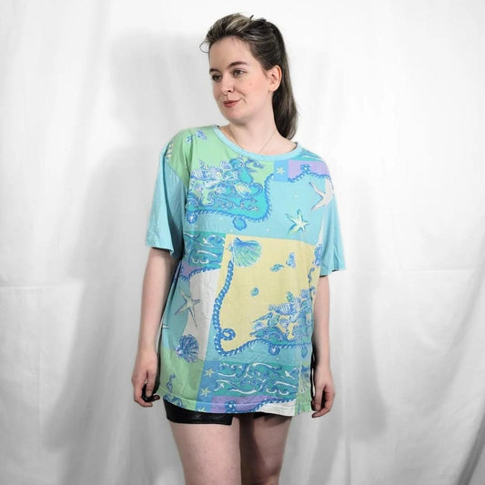 Vintage Y2K Multi-Coloured Holiday Print Tee – Dash