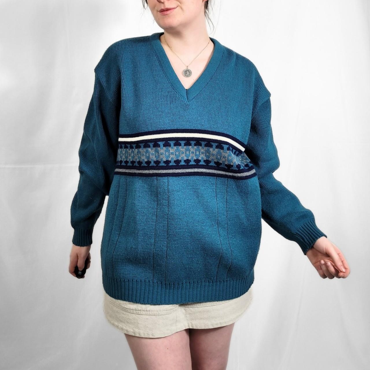 Vintage 90s Blue Funky Pattern V Neck Knitted Jumper